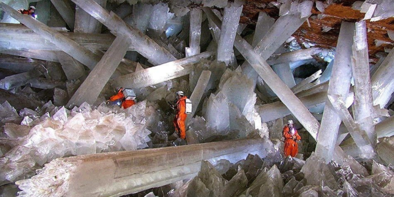A maior caverna de cristal da Europa no sul da Espanha
